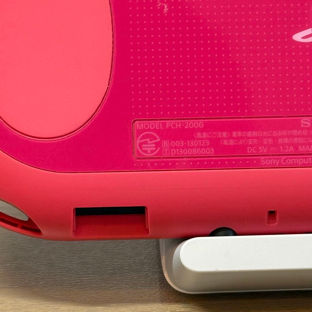 4-144 PSVITA PCH-2000 ピンク/ブラック