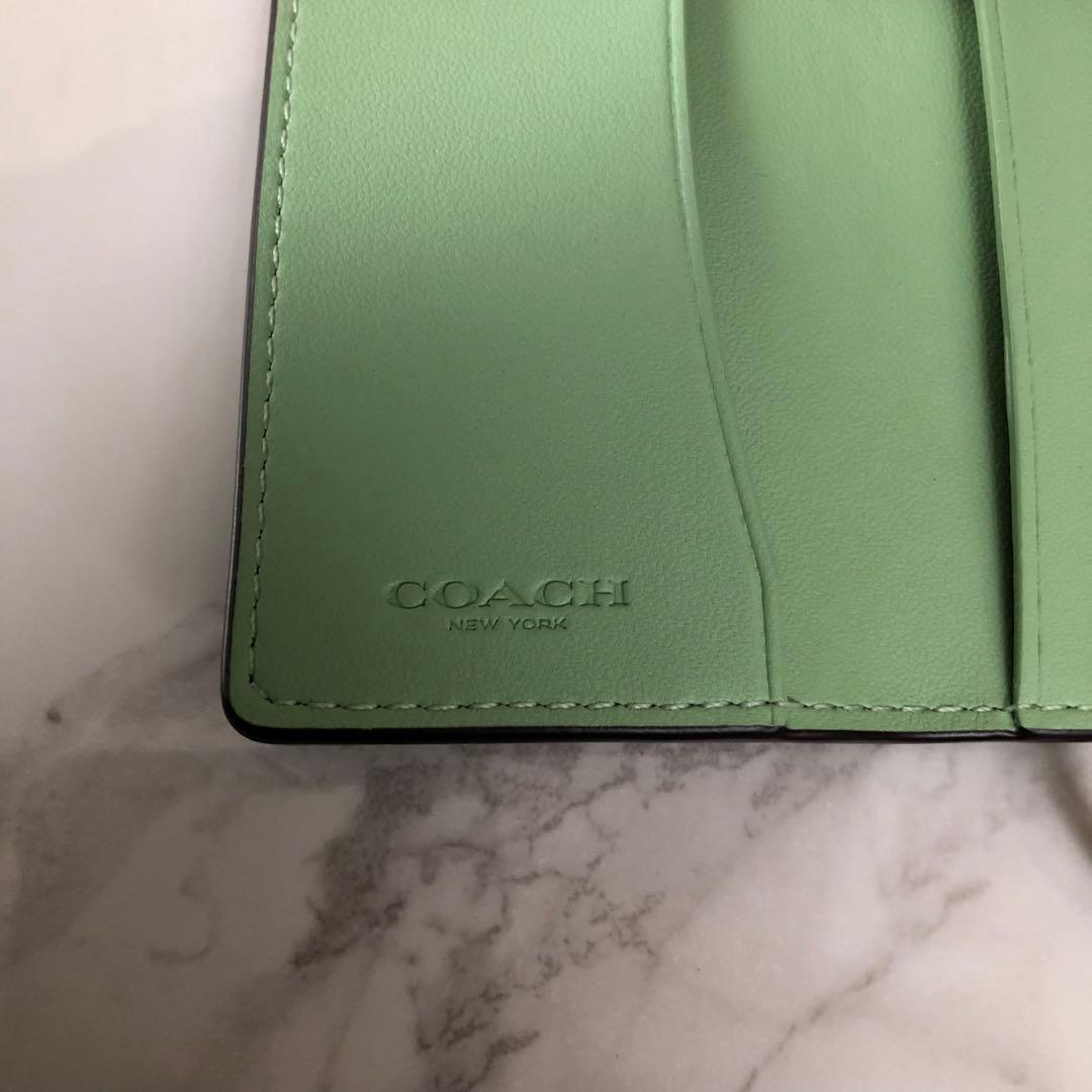 新品未使用 COACH コーチ キーケース 緑 完売品 ペールピスタチオ