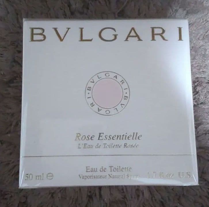 B*h様 BVLGARI ローズエッセンシャル ロゼ オードトワレ 50ml【廃