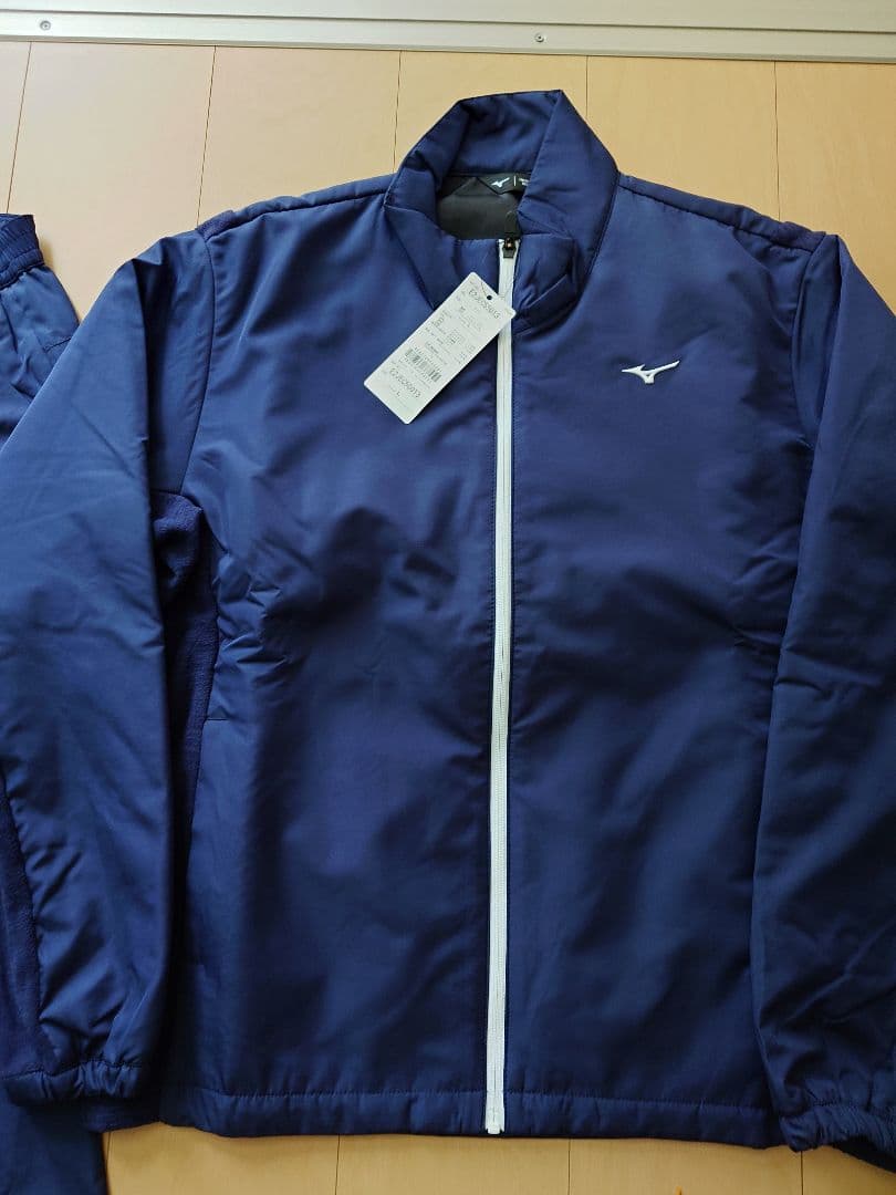 新品　ミズノ　メンズ　ブレスサーモ　ウィンドブレーカージャケットパンツ上下