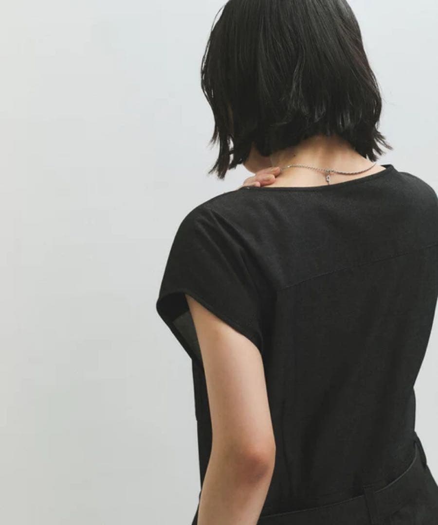 ADAM ET ROPE ノーカラースリーブオールインワン