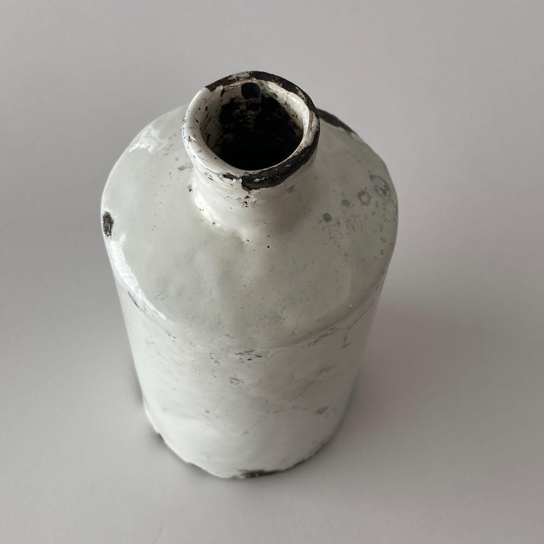 大山求 白琺瑯瓶