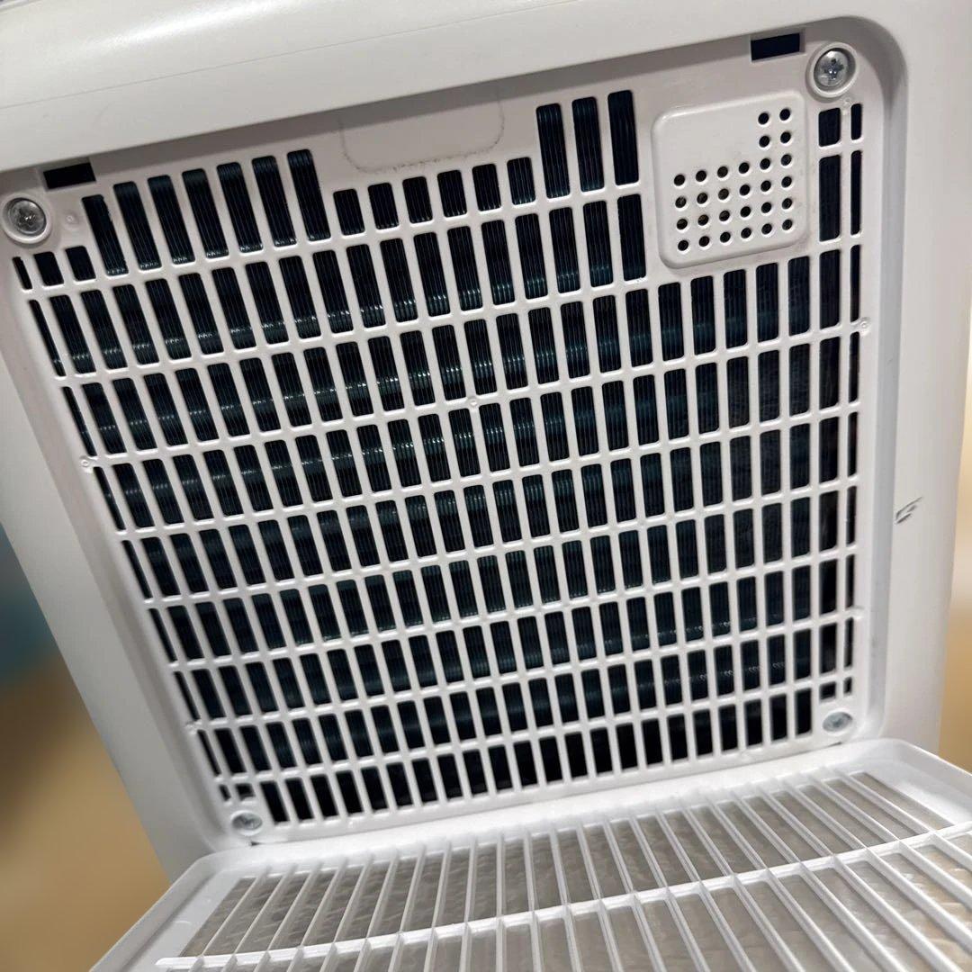 最終値下げ　SHARP 2023年製 除湿器 CV-P71-W ホワイト