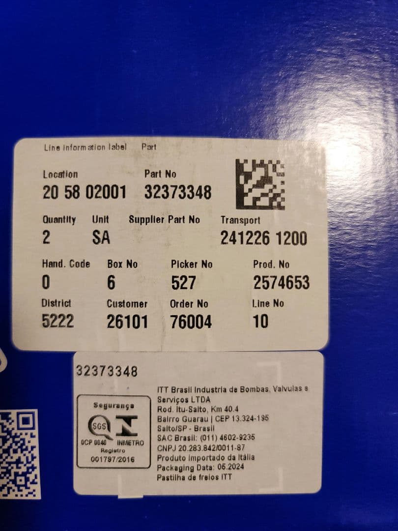 未開封Volvo　XC60 D4 前後ブレーキパッドなど　4点