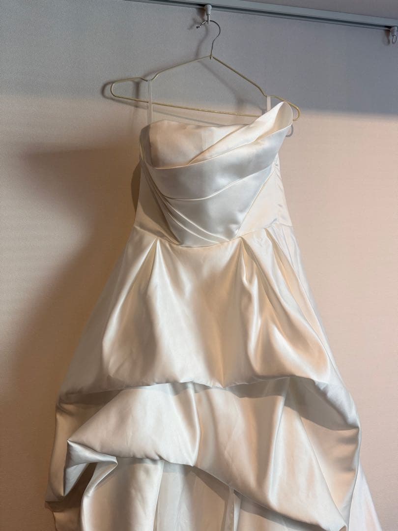 ホワイトウェディングドレス サイズ2 1月限定出品