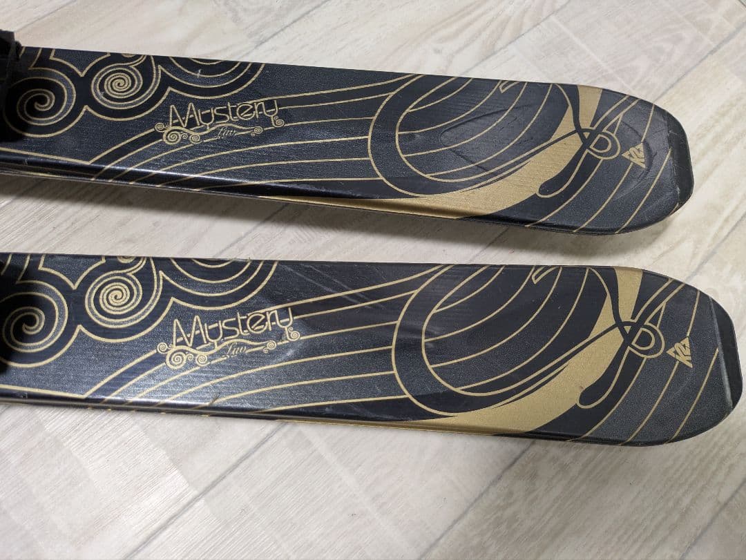 K2 Musteru Luv ✕ KIZAKIスキー板 ストック付き