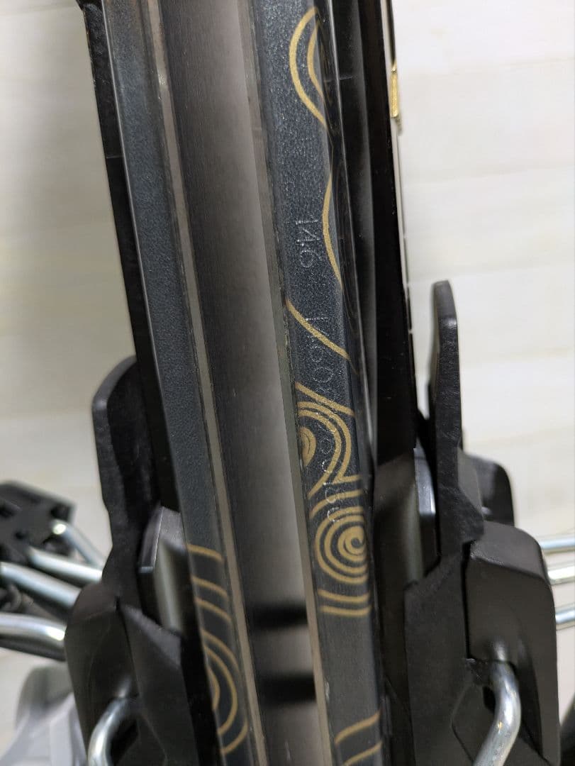 K2 Musteru Luv ✕ KIZAKIスキー板 ストック付き