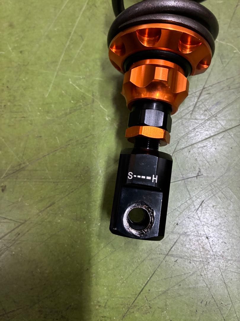 アドレスＶ１２５用　社外　フロント・リアショックセット　中古品