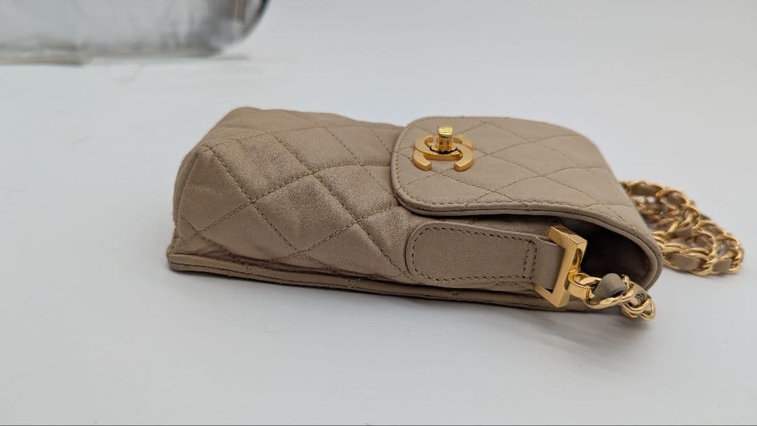 CHANEL マトラッセチェーンショルダーバッグ