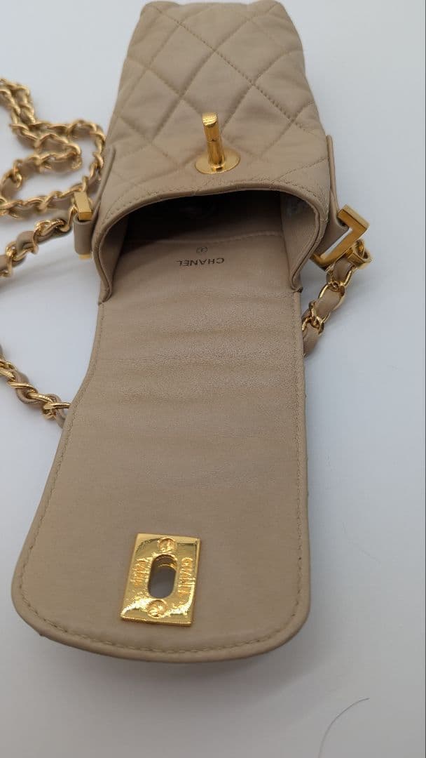 CHANEL マトラッセチェーンショルダーバッグ