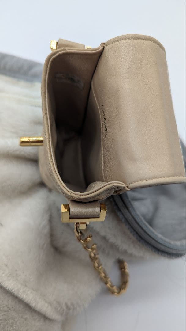 CHANEL マトラッセチェーンショルダーバッグ