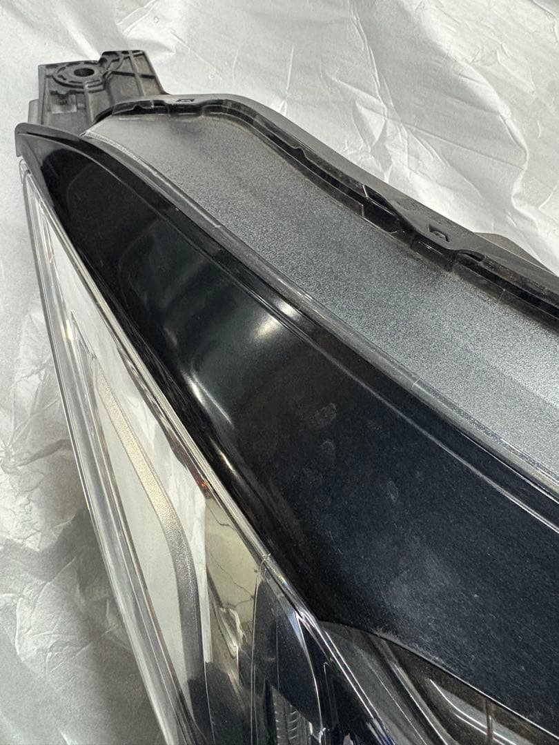 ヴェゼル RU系 後期 純正ヘッドライト 右側 KOITO 100-62292