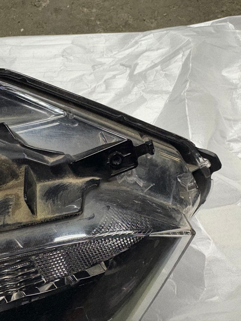 ヴェゼル RU系 後期 純正ヘッドライト 右側 KOITO 100-62292