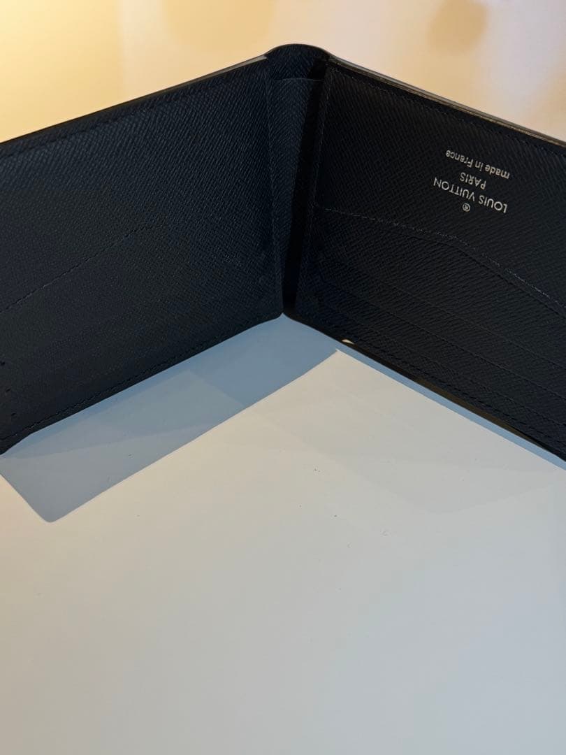 山*岸様 【匿名配送】Louis Vuitton 二つ折り財布