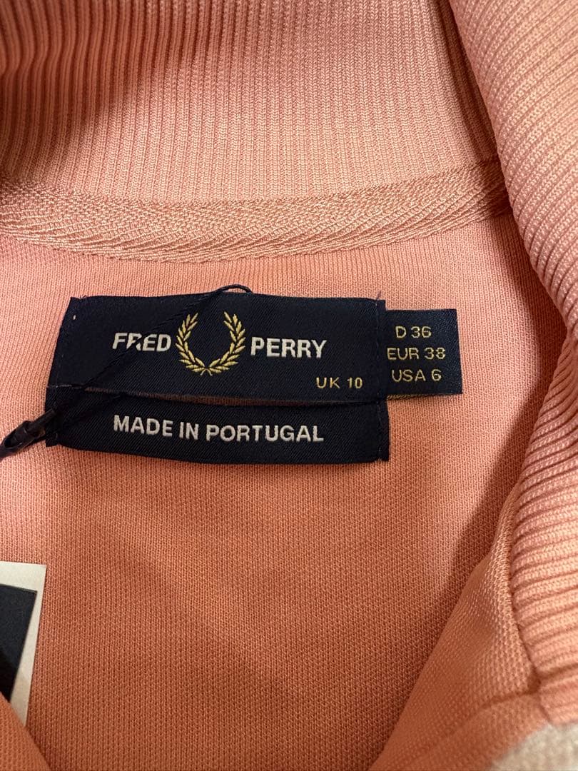 FRED PERRY クロップド ピンク ジャージ