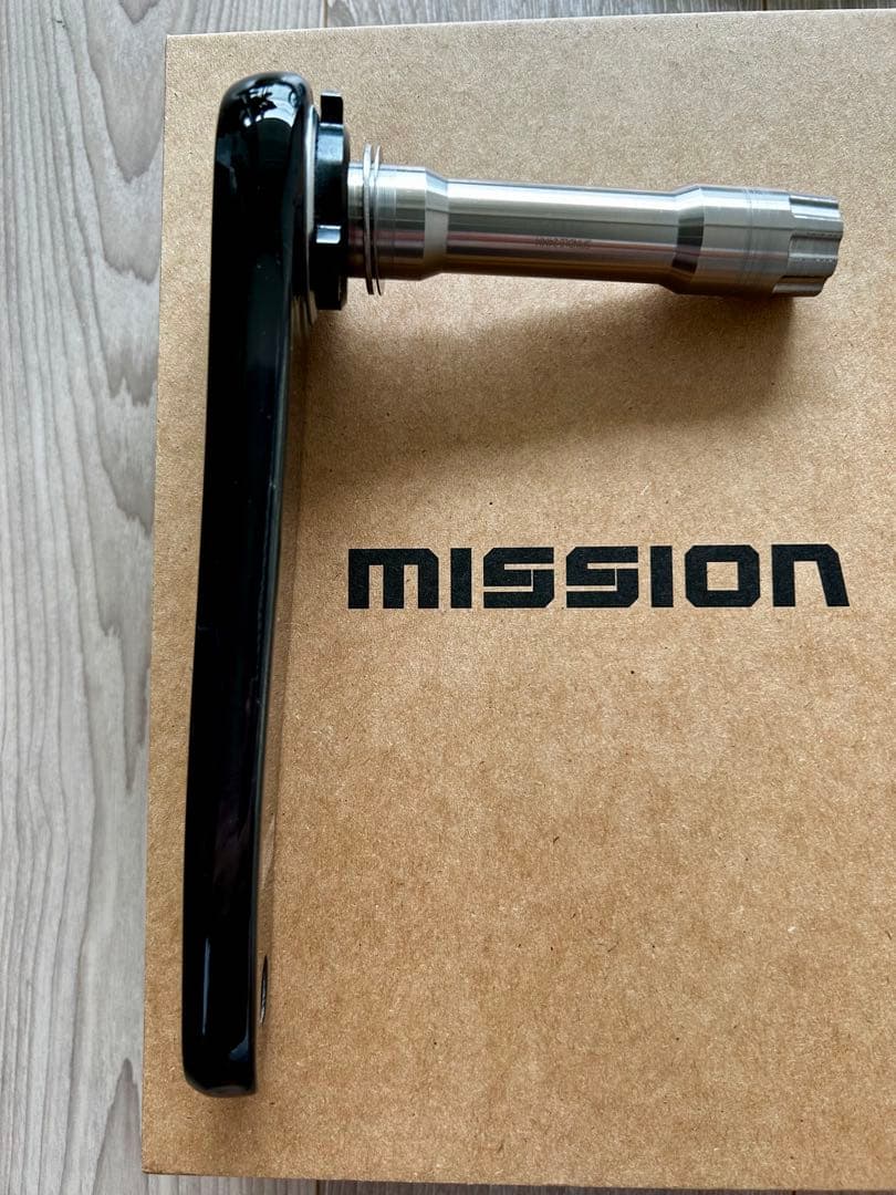 MISSION カーボンクランク 167.5mm チェーンリング無し