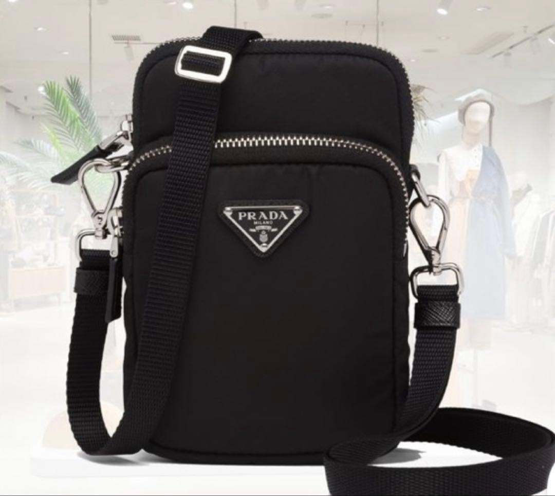 ［即決可］PRADA リナイロン スマホケース ブラック