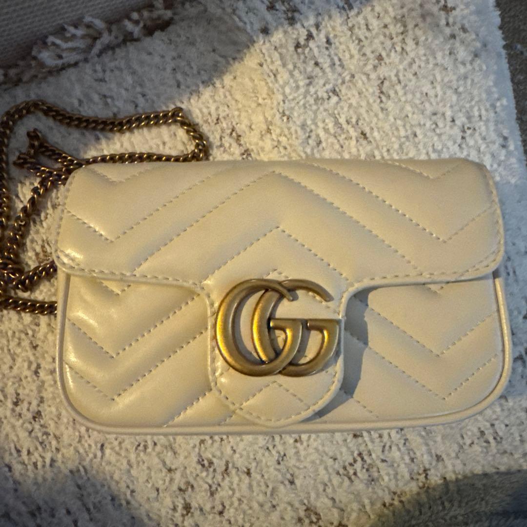 Gucci ホワイト ショルダーバッグ