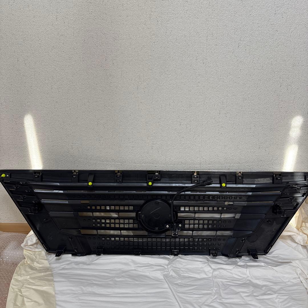 日産 キャラバン フロントグリル 訳あり