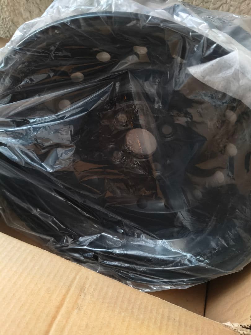 恐らく新車外し 未使用 14インチ 黒色 鉄ホイール