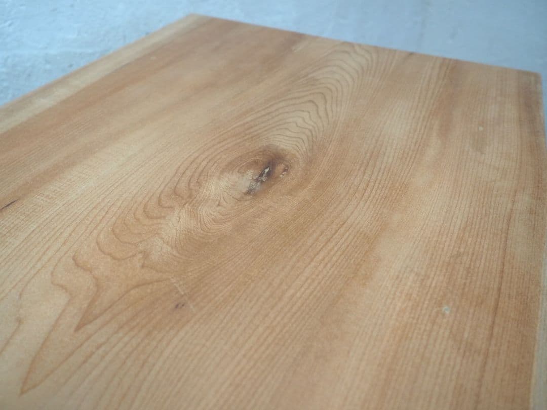 1235 ①古い木と鉄脚のテーブル　デスク　作業台　リメイク　レトロ　ビンテージ