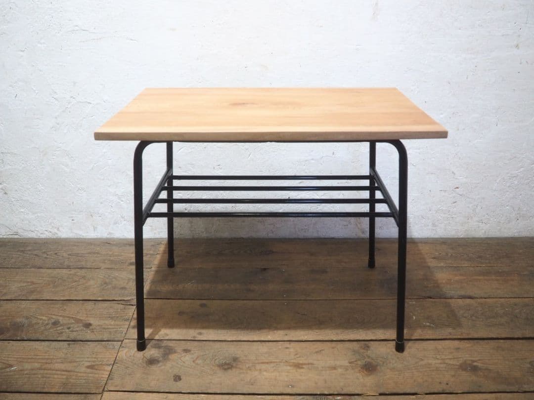 1235 ①古い木と鉄脚のテーブル　デスク　作業台　リメイク　レトロ　ビンテージ