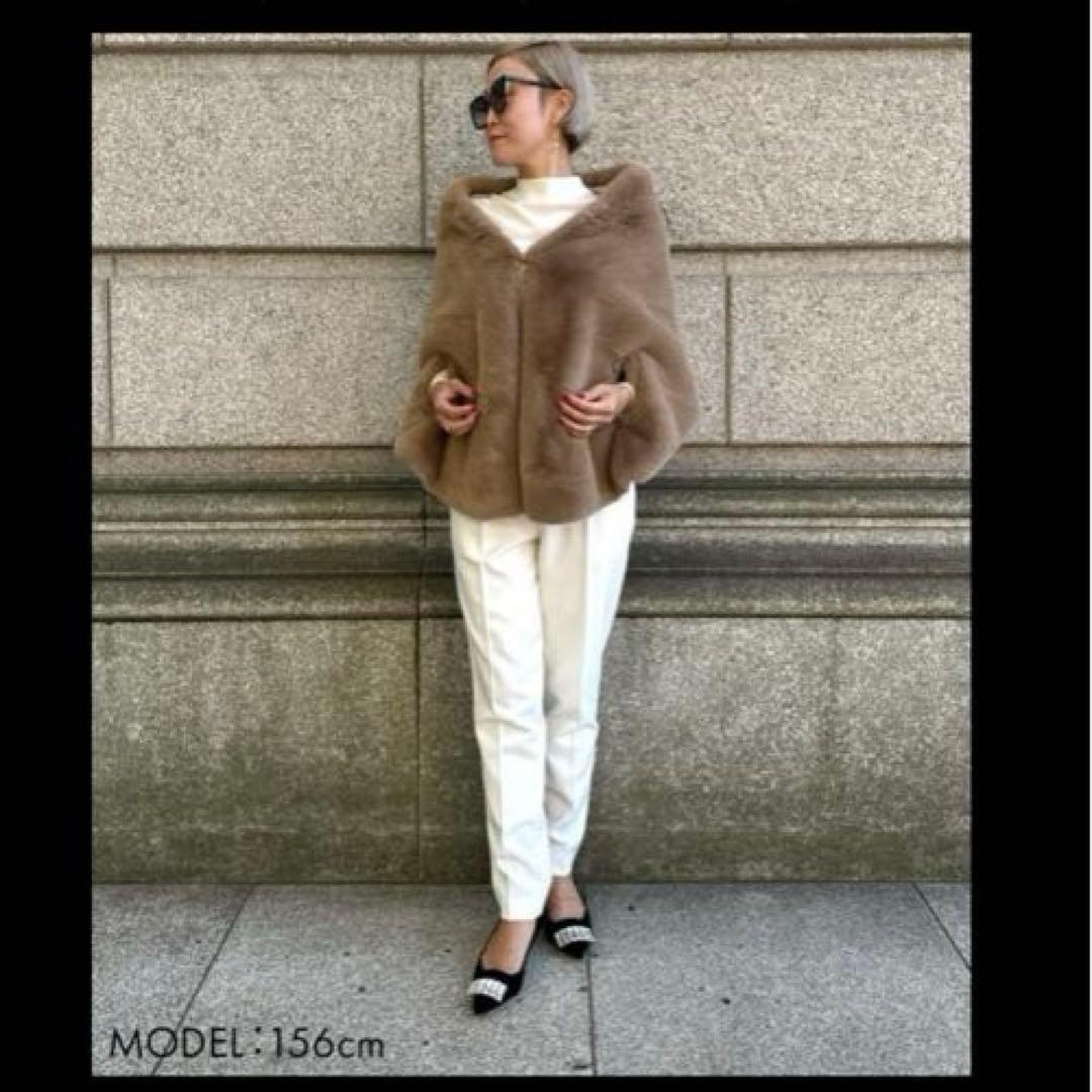 JENNE リッチボリュームファーケープ　ベージュ