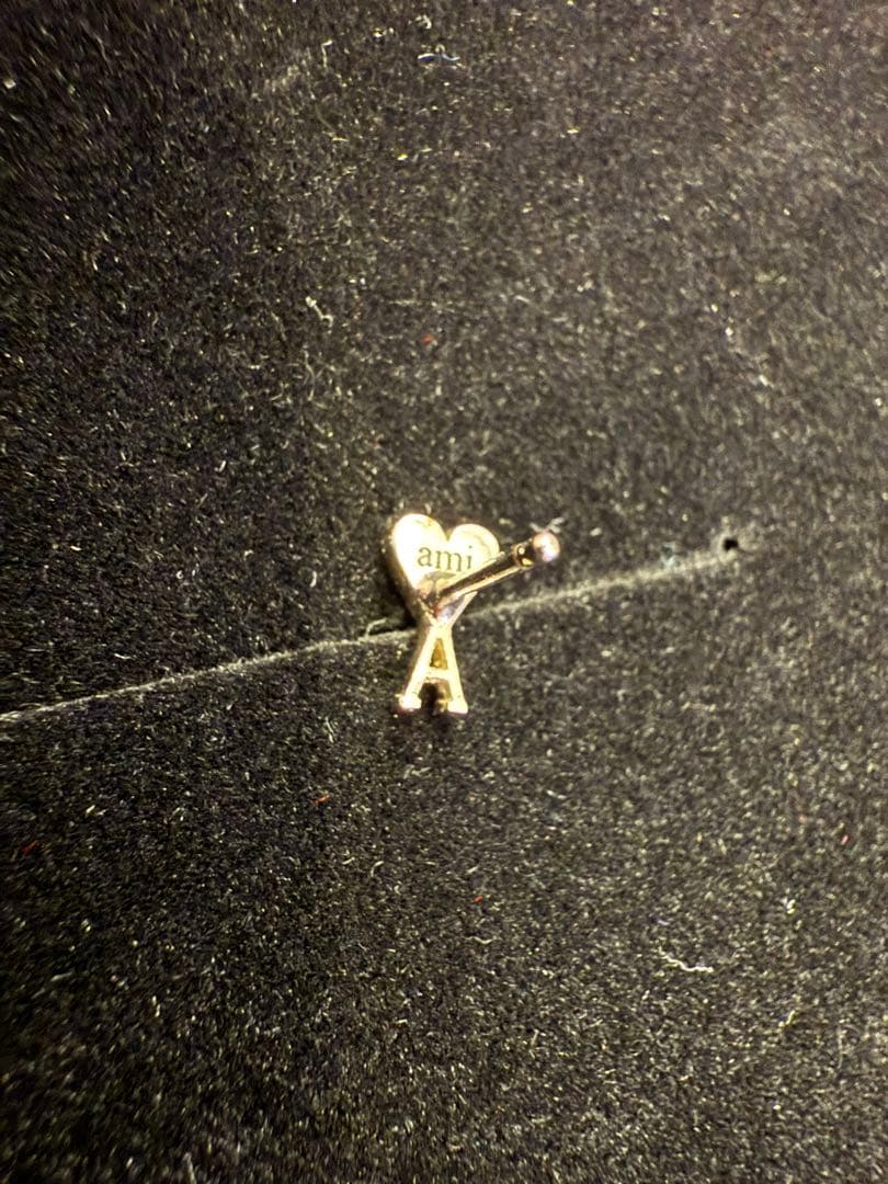 【定価23000円】ami シルバー ハート型ピアス【キャッチなし】
