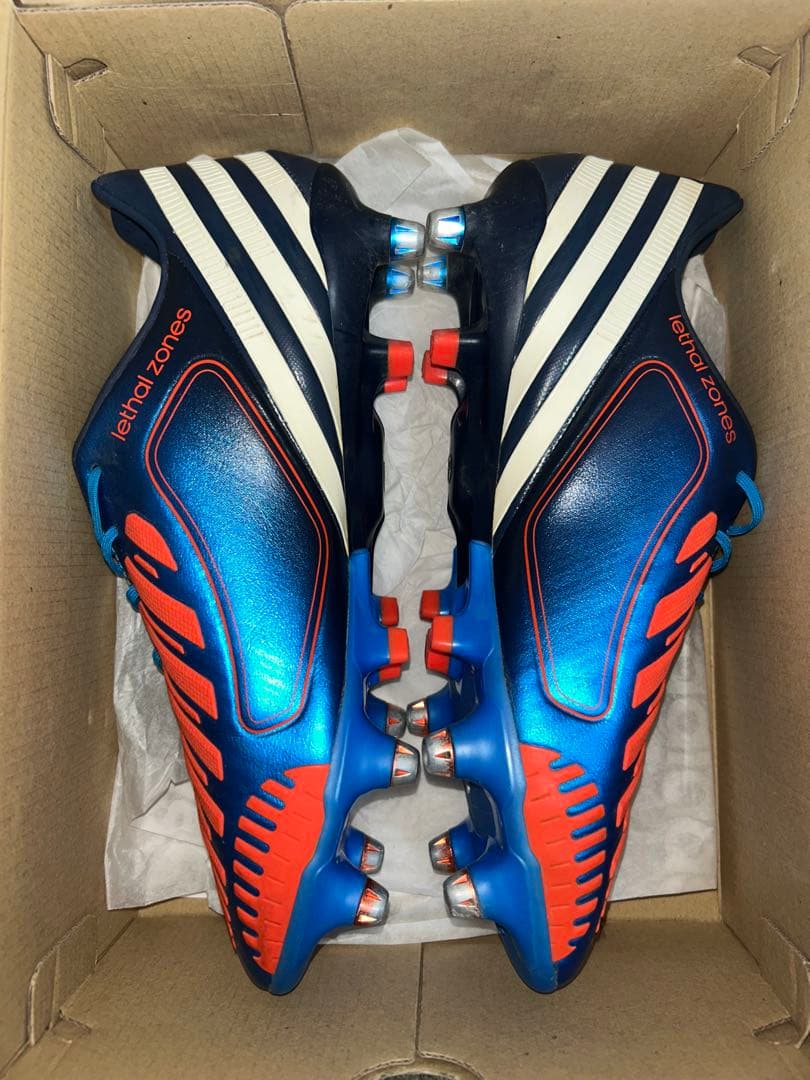 ほぼ新品 アディダス サッカースパイク プレデター リーサルゾーン SG