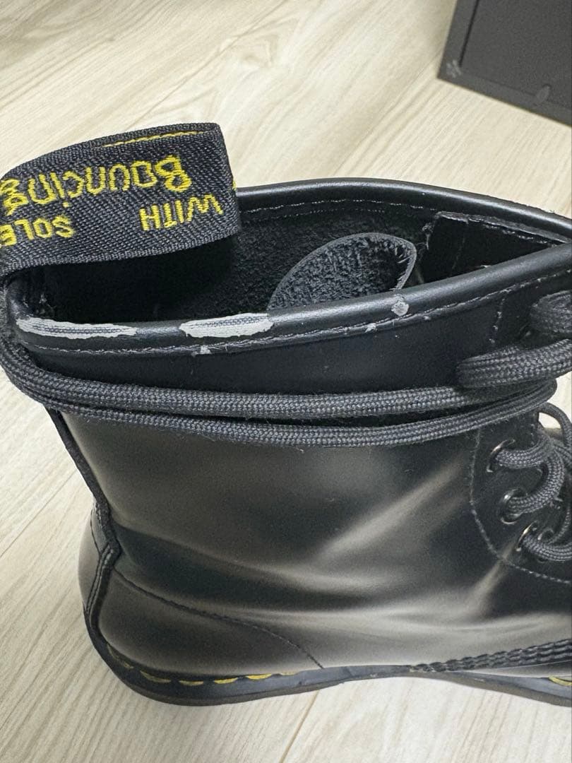 氷室京介ドクターマーチン8ホールUK10