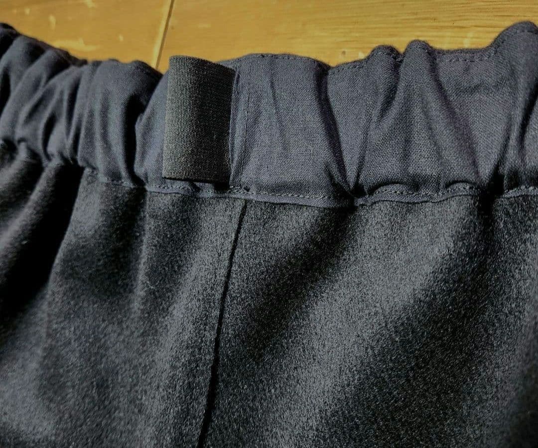 さとバルーンパンツ　圧縮ウール黒