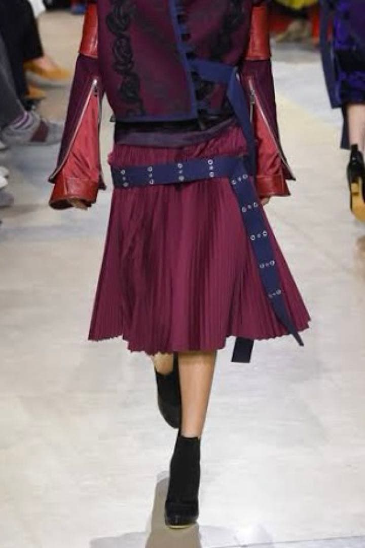 sacai サカイ ベルデットプリーツスカート ボルドー