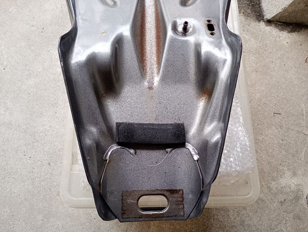 ヤマハ R1-Z 3XC ガソリンタンク フロストシルバー 3型 最終値下