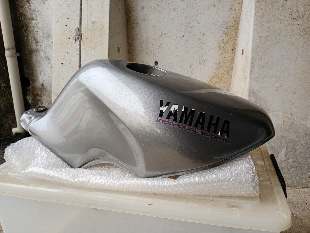 ヤマハ R1-Z 3XC ガソリンタンク フロストシルバー 3型 最終値下