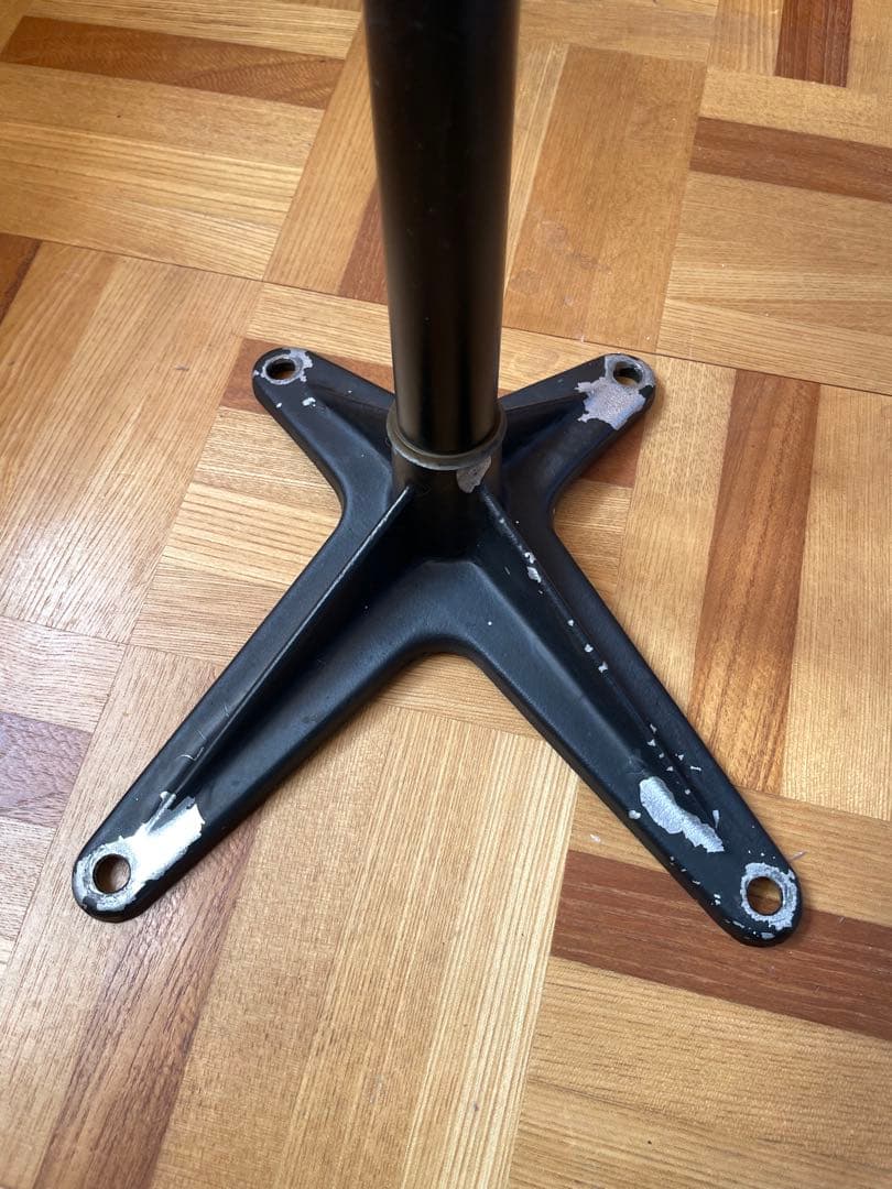 週末値下げ　ハーマンミラー　イームズチェア用ベース