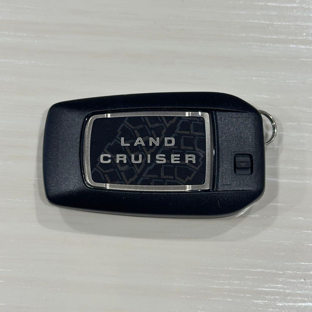 美品　トヨタ　ランクルスマートキー　ランドクルーザー　007-AH0063