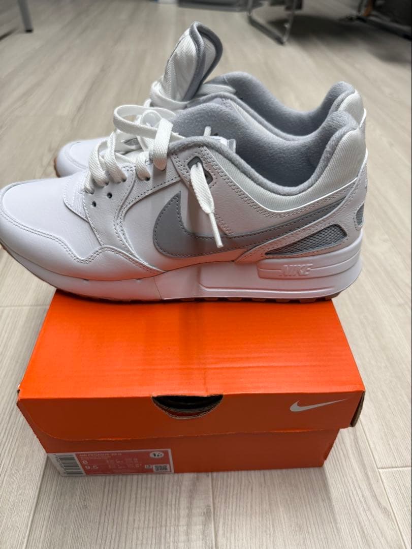 NIKE GOLF シューズ 白