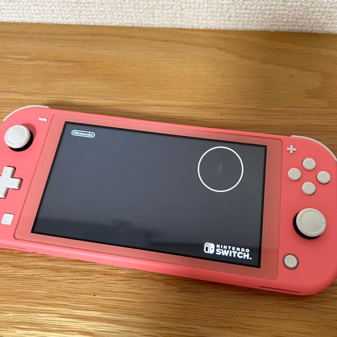 Nintendo Switch Lite コーラル ※画面に難あり