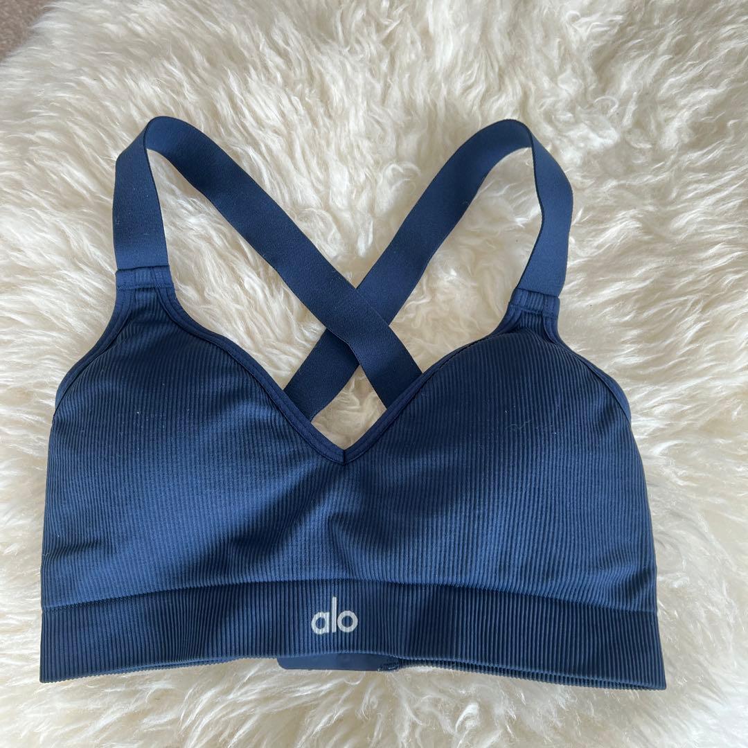 Alo Yoga 上下セット