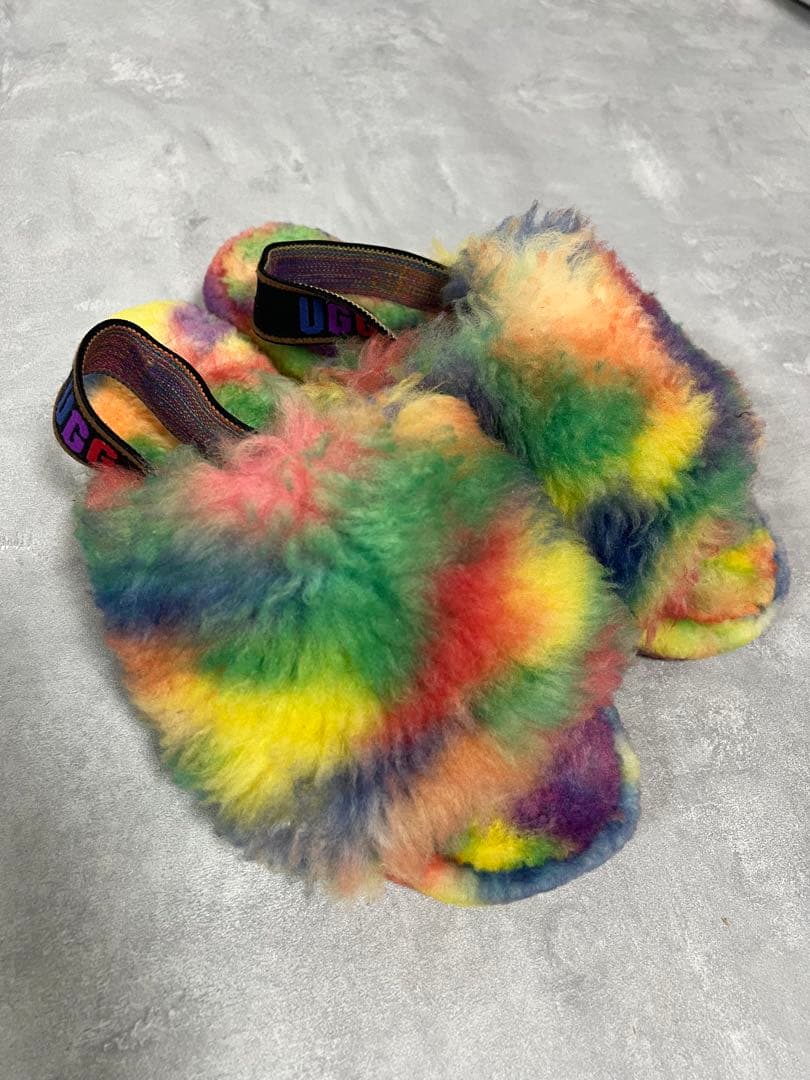 靴 UGG W FLUFF YEAH PRIDE RAINBOW 22SS-I