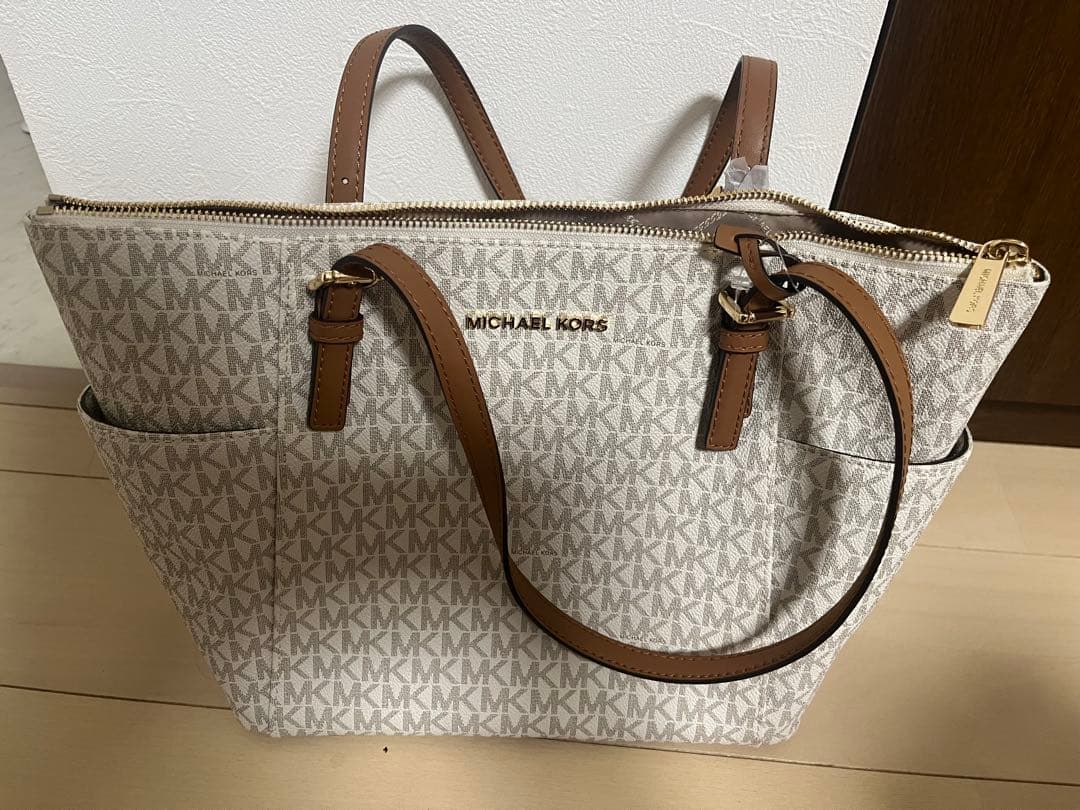【最終価格】新品未使用MICHAEL KORS MKロゴトートバッグ