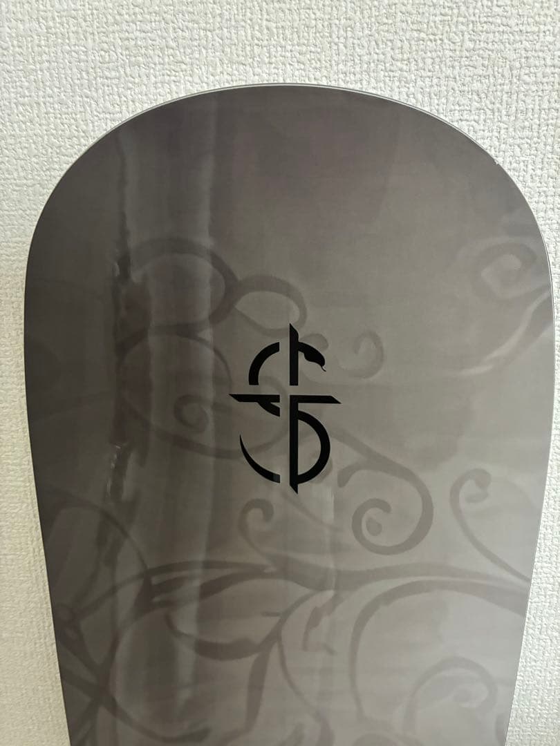 WORM & CROOJA スノーボード25-26 145cm