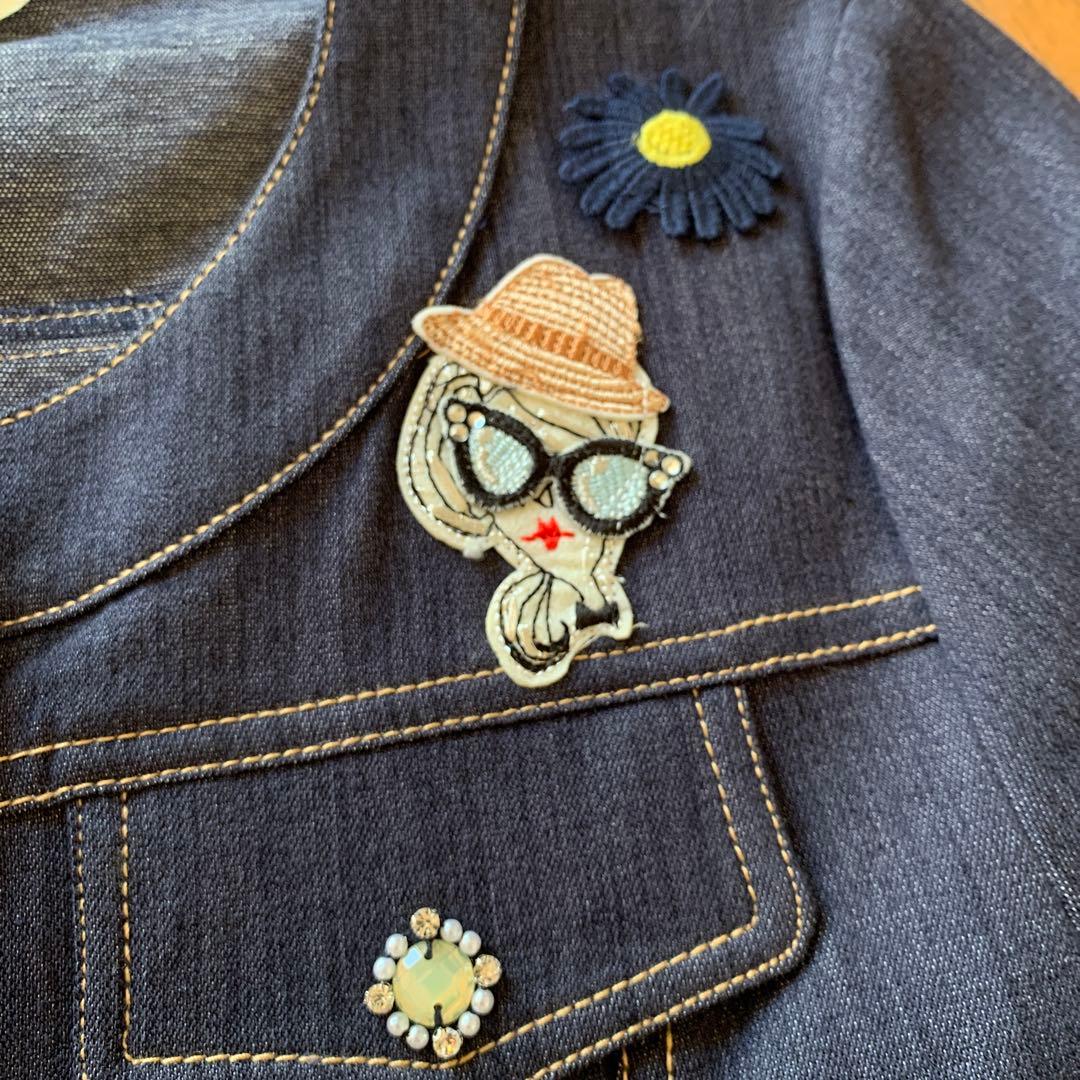美品✨スーパービューティー デニムジャケット 刺繍 ビジューボタン　ノーカラー