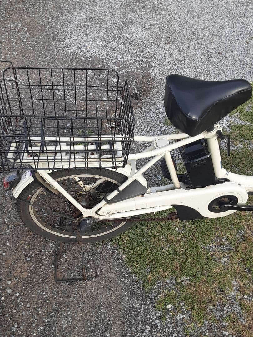 電動自転車　ギュット　バッテリー2個（16㌂）後ろカゴは無しでお渡し