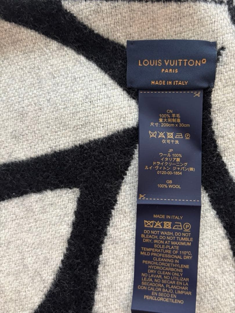 LVマフラー　メダリオン