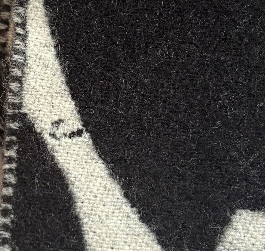 LVマフラー　メダリオン