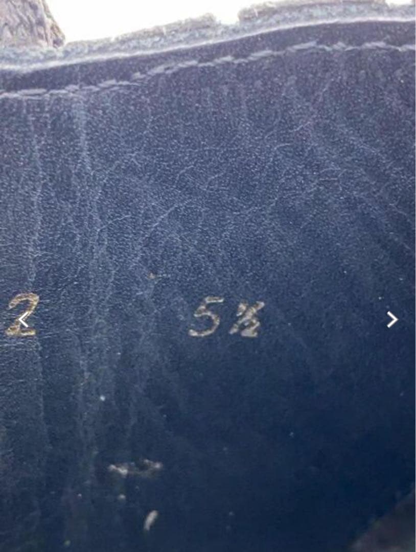 栗*本様 PRADA スクエアトゥシューズ