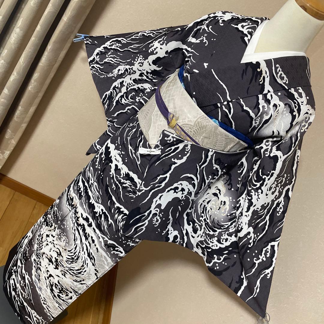 もんぷちさまご成約　成謙工房謹製　大胆な波飛沫の描かれた訪問着