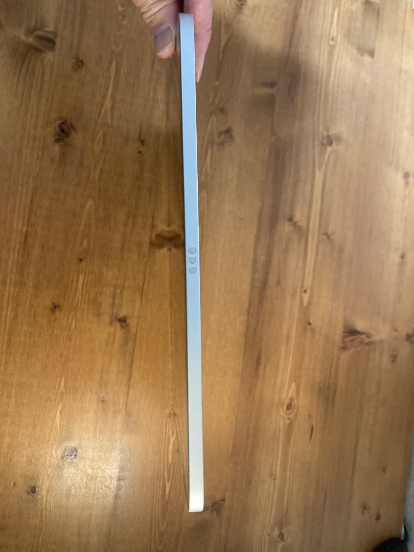 iPad 第10世代 64GB Wi-Fi シルバー 美品 バッテリー良好