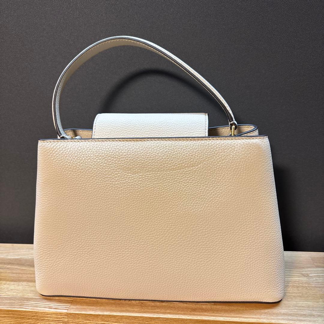 Tory Burch ベージュレザー トートバッグ